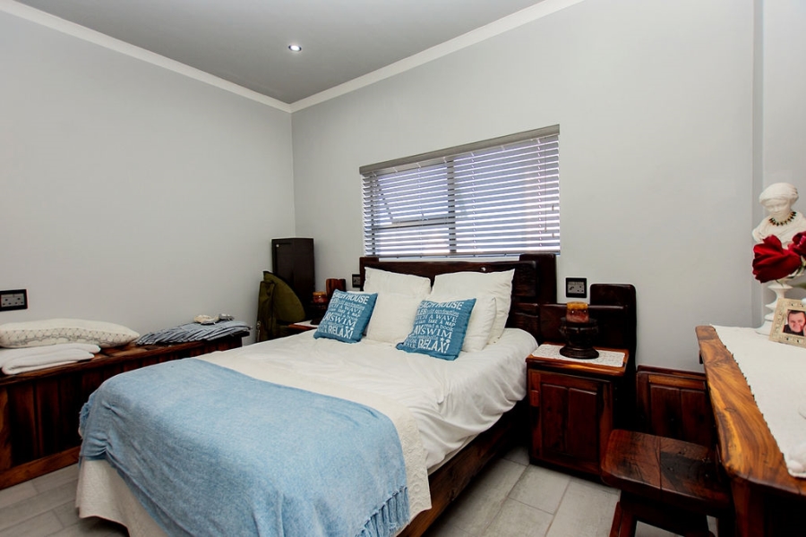 To Let 3 Bedroom Property for Rent in Myburgh Park Western Cape